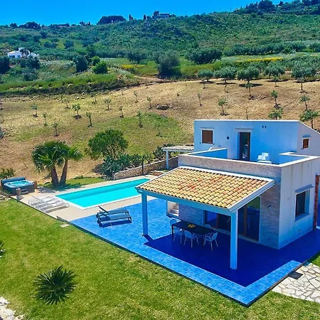 Ananda Scopello (Sicily)