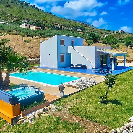 Villa Ananda *