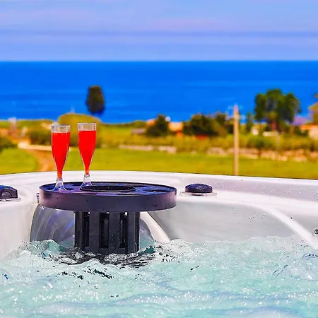 Ananda فيلة سكوبيلو